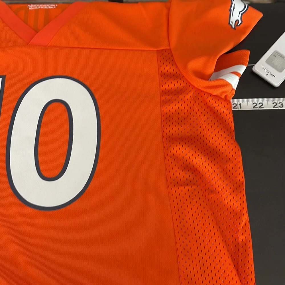 New Women’s Bronco Jersey - Picture 3 of 5